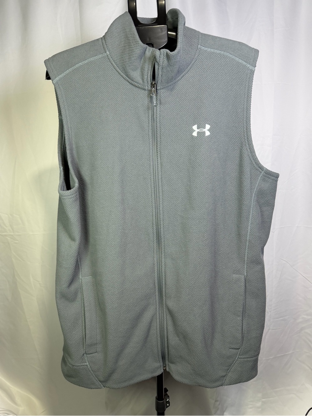 Under Armour Gray Full-Zip Sleeveless Performance Vest